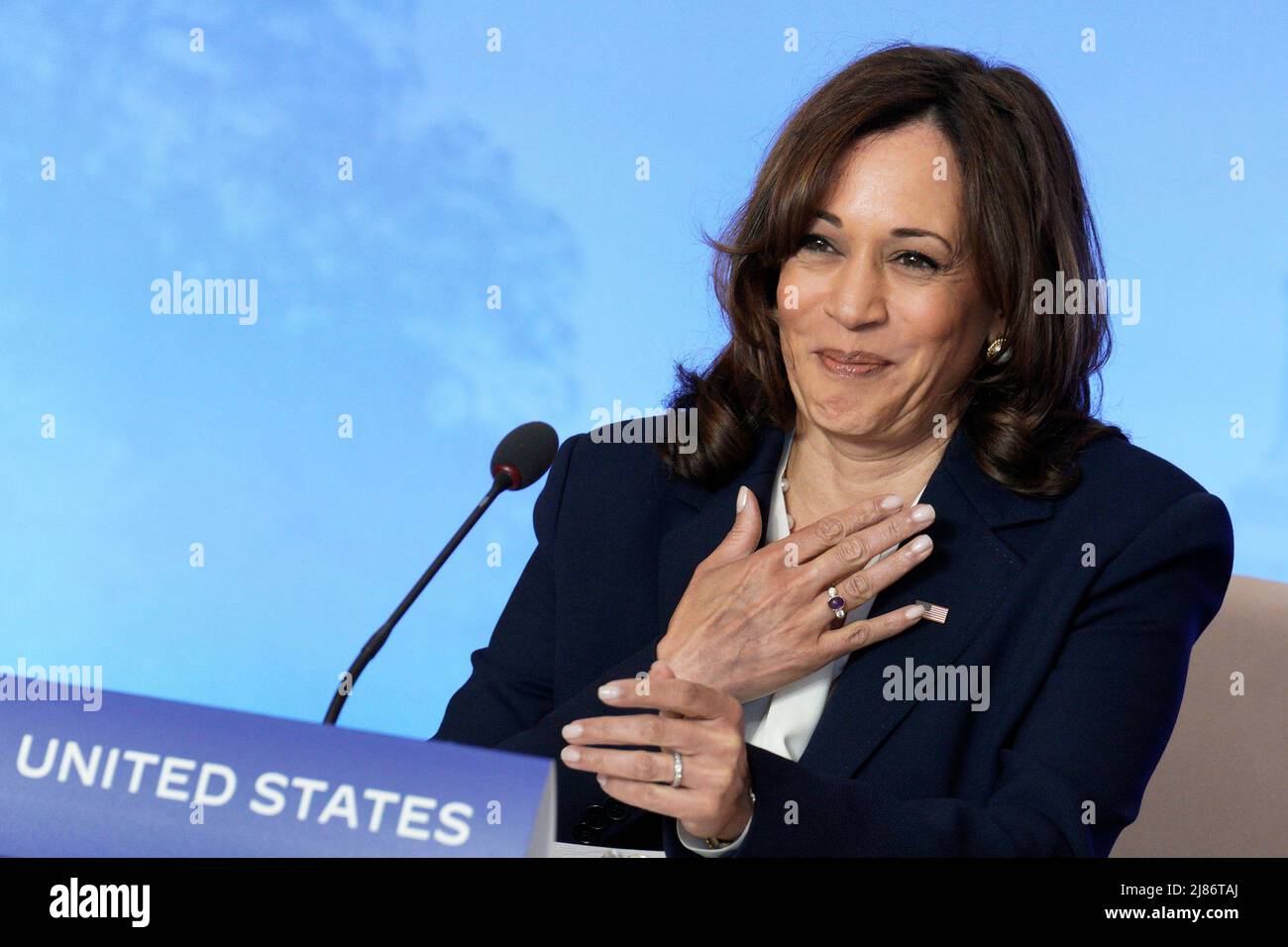 Washington, USA. 13.. Mai 2022. US-Vizepräsidentin Kamala Harris nimmt am 13. Mai 2022 im US-amerikanischen Außenministerium in Washington am US-ASEAN-Gipfel Teil. (Foto von Yuri Gripas/Sipa USA) Quelle: SIPA USA/Alamy Live News Stockfoto