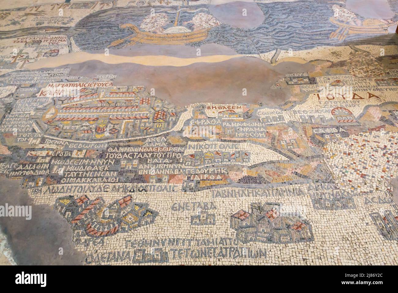 Mosaikkarte aus dem 6.. Jahrhundert, die Jerusalem und das Tote Meer zeigt, auf dem Boden der griechisch-orthodoxen Basilika St. Georg, Jordanien, Naher Osten Stockfoto