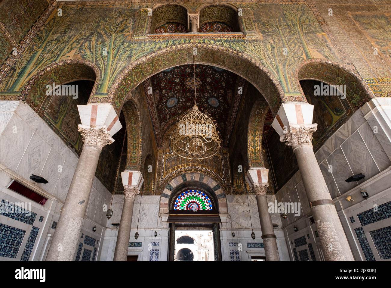 Damaskus, Syrien -Mai, 2022: Der Eingang der Umayyad-Moschee, auch bekannt als die große Moschee von Damaskus Stockfoto