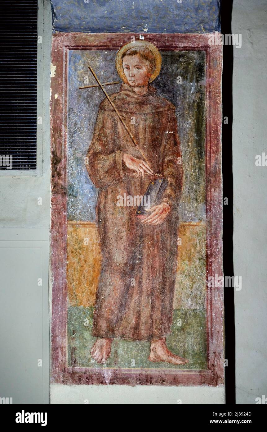 S. Francesco d’Assisi - affresco - pittore bergamasco del XV secolo - Nembro (BG) ,Italia,chiesa di San Nicola da Tolentino Stockfoto