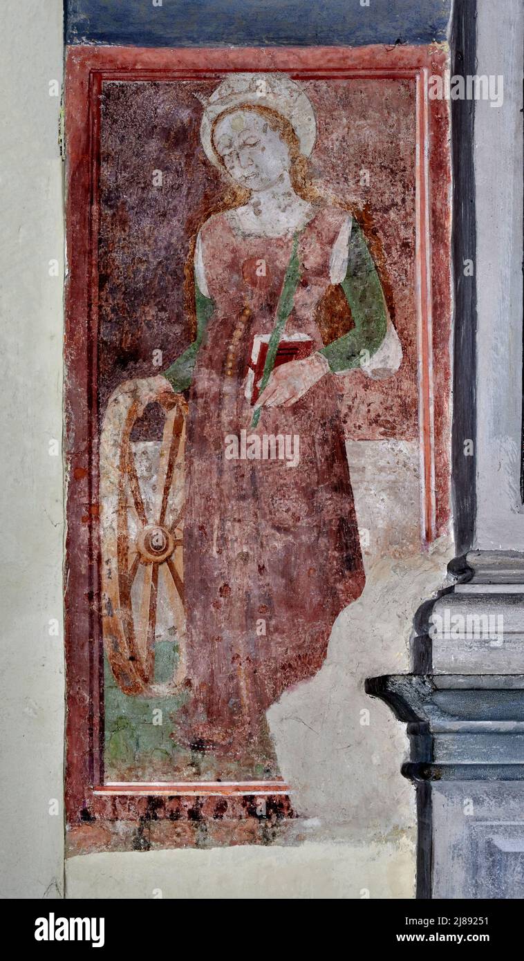 S.Caterina d’Alessandria- affresco - pittore bergamasco del XV secolo - Nembro (BG),Italia, chiesa di San Nicola da Tolentino Stockfoto