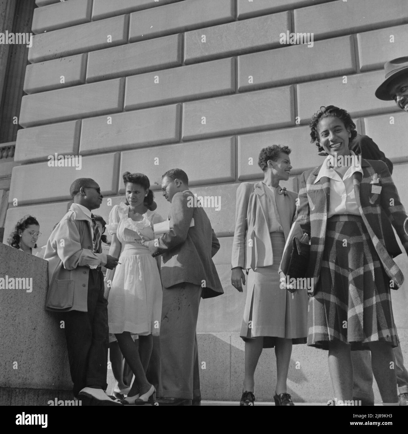 Washington, D.C. Internationale Studentenversammlung. Studenten vor dem abteilungsübergreifenden Auditorium. Stockfoto