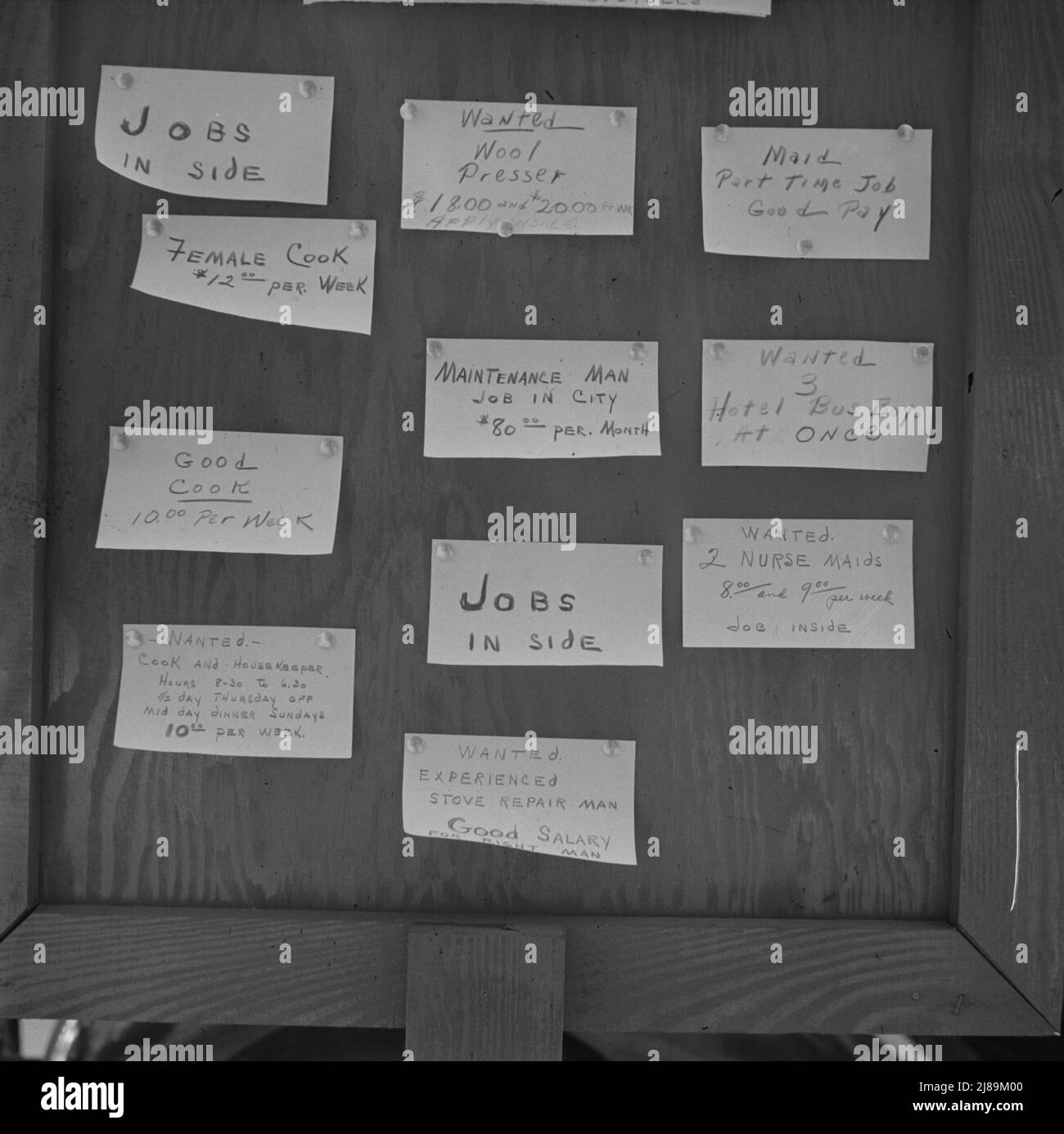 Jacksonville, Florida. Melden Sie sich vor einer Arbeitsagentur an. Stockfoto