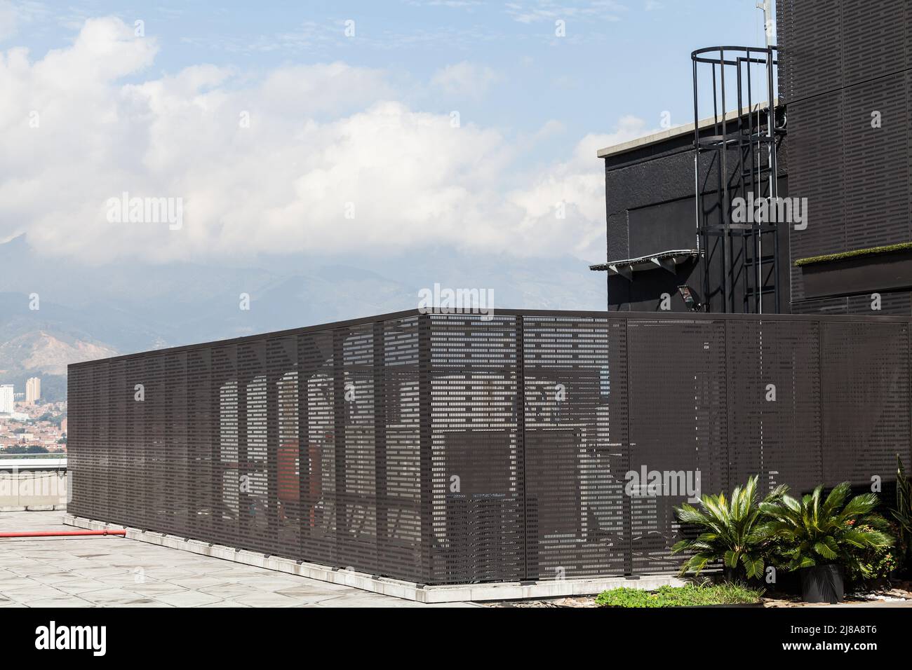Architektur und Konstruktionen - eine Terrasse in einem modernen Gebäude. Stockfoto