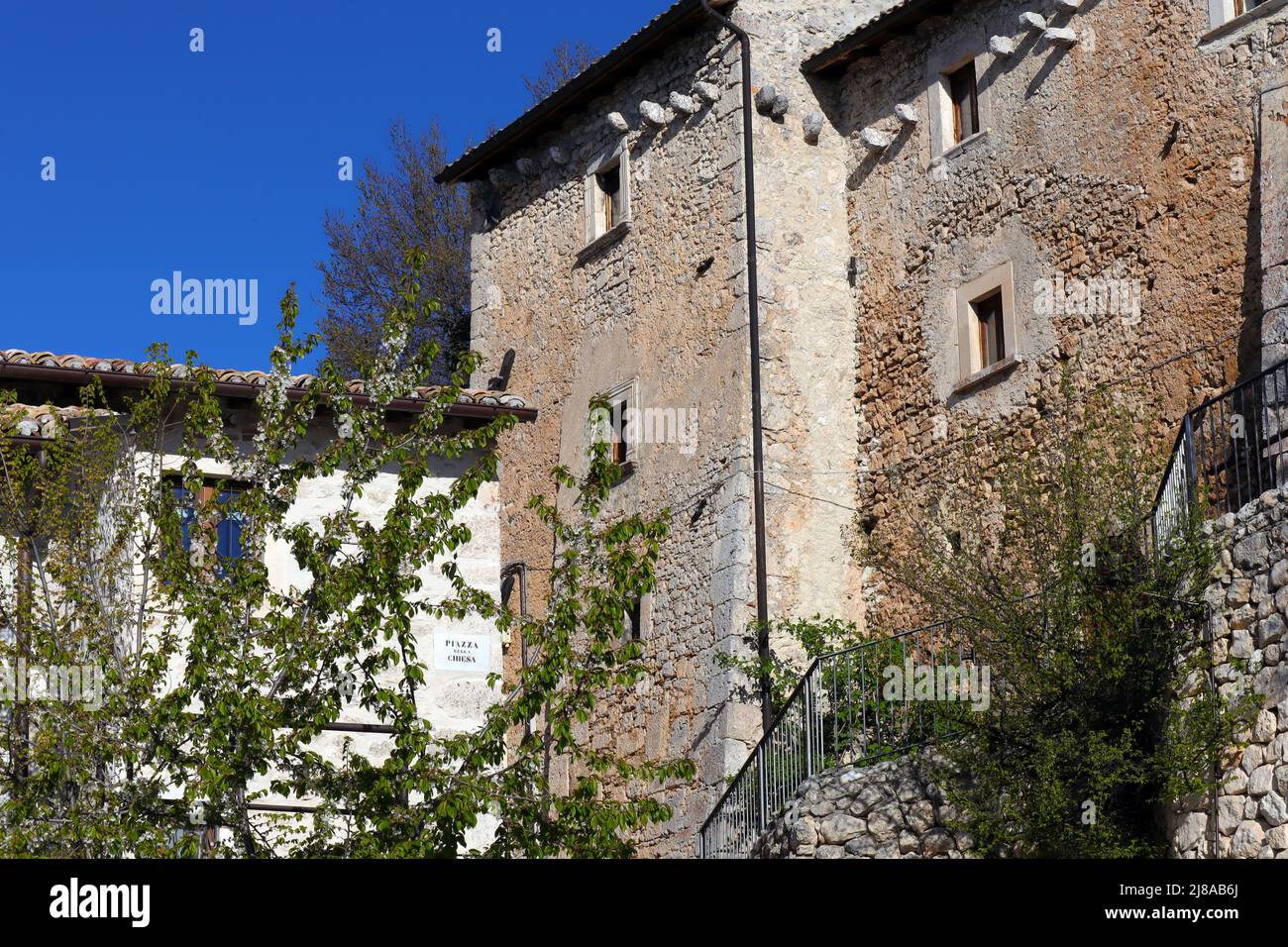 Rocca Calascio, eine mittelalterliche Bergstadt mit der Burg von Rocca