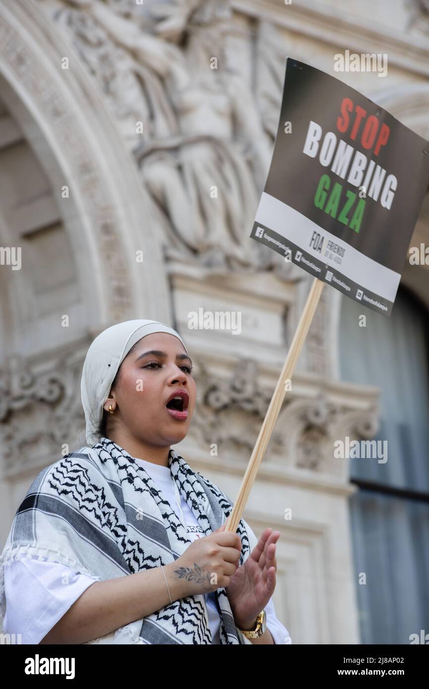 London, England, Großbritannien 14. Mai 2022 Protest für Palästina gegen Israelis, die nach dem Tod des Journalisten Shireen Abu Aklehs am 11.. Mai in Jenin auf Presse, medizinische Mitarbeiter und Zivilisten abzielen. Shireen war ein prominenter Al-Jazeera-Journalist, der von einem israelischen Scharfschützen getötet wurde. Der Protest markierte 74 Jahre Enteignung und ethnische Säuberung Stockfoto
