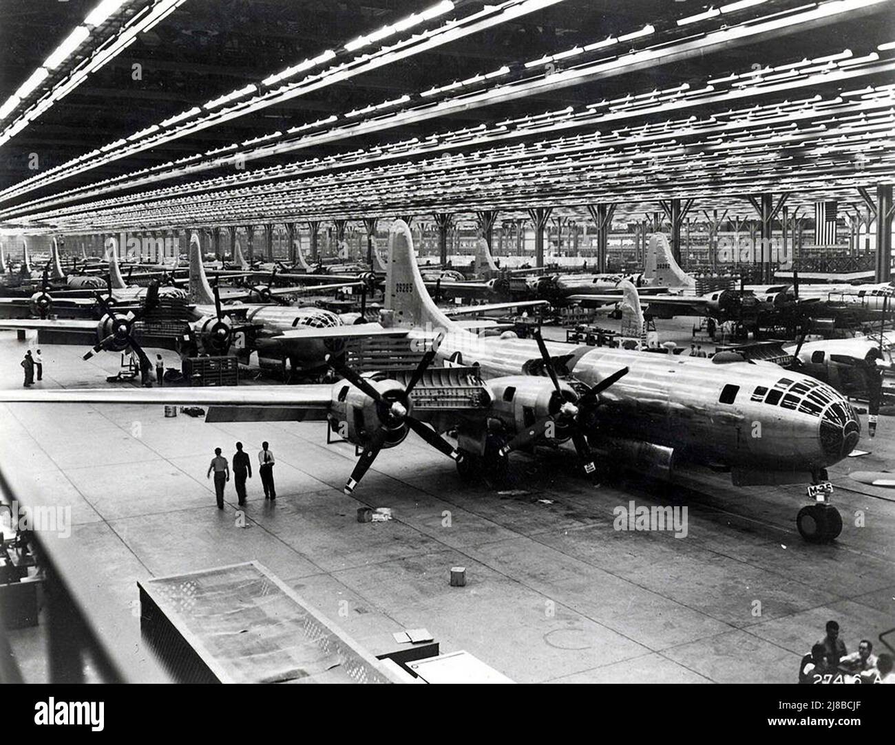 B-29 strategische Superfortress-Bomber, die im Zweiten Weltkrieg auf der angreifenden Linie in Wichita in Kansas gebaut wurden Stockfoto