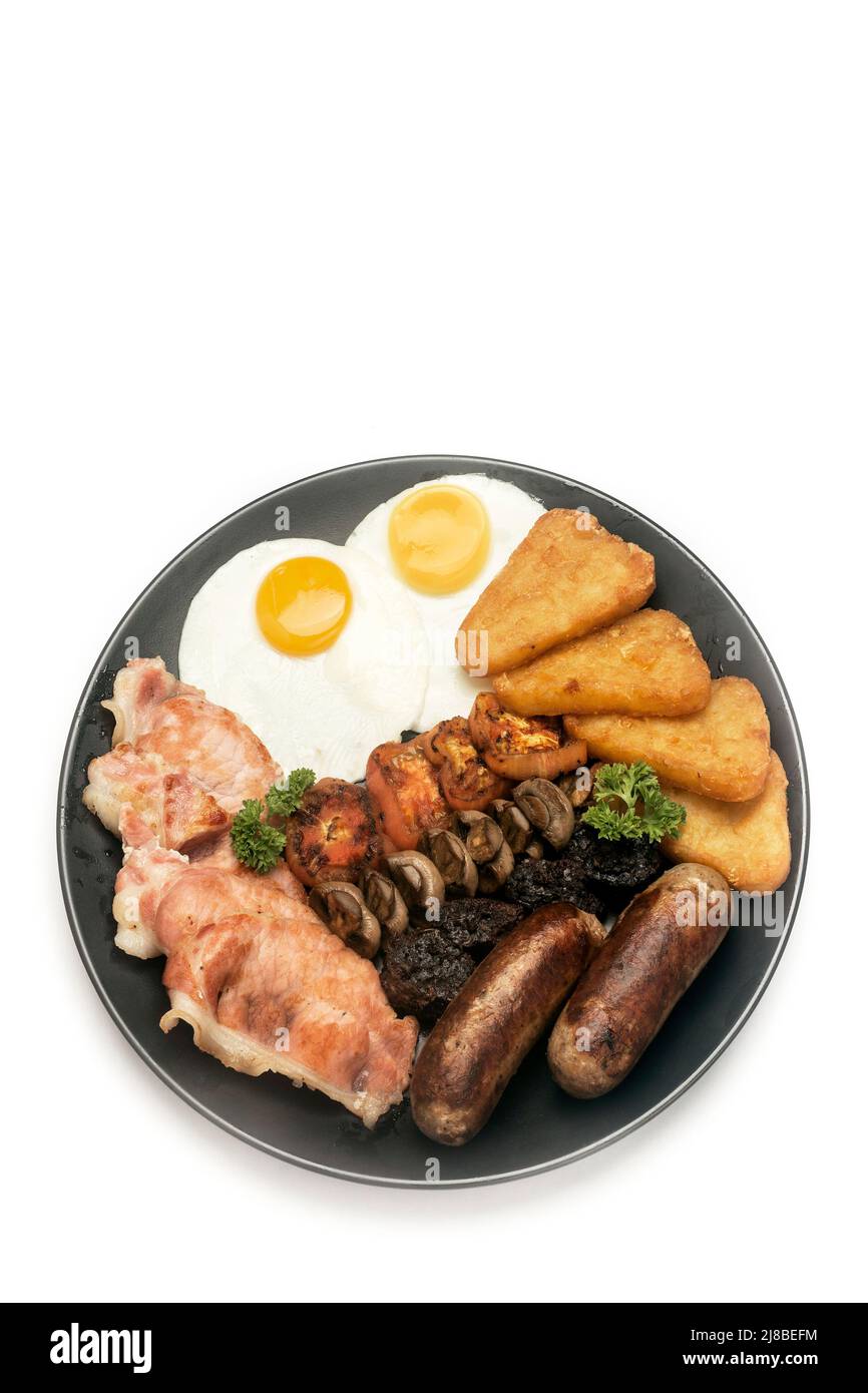 Traditionelle englische Frühstücksteller auf weißem Hintergrund Stockfoto