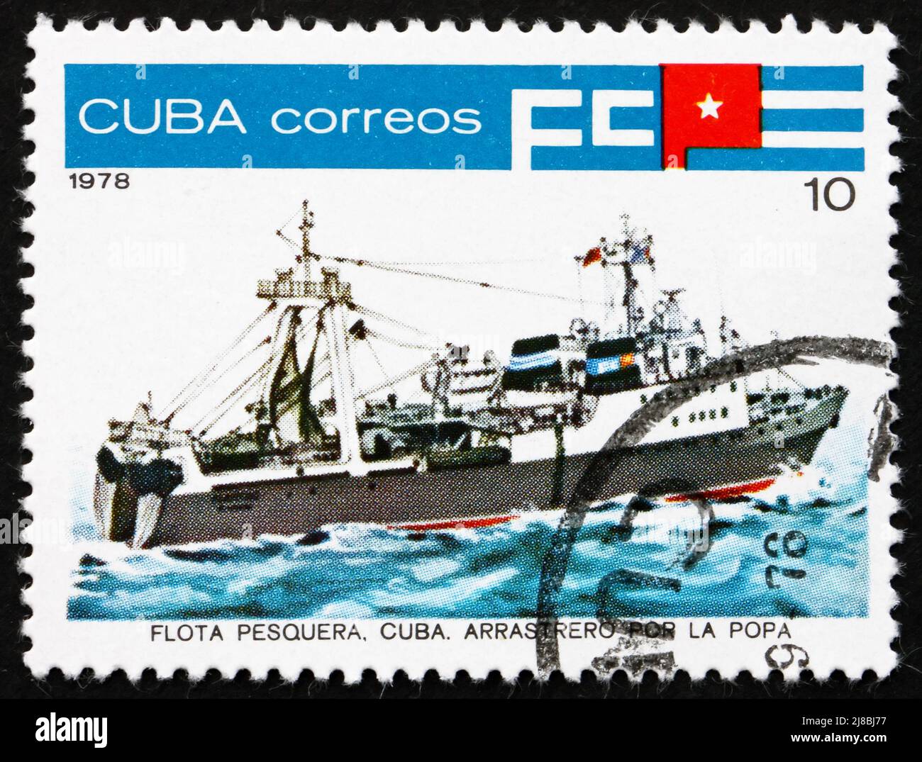 KUBA - UM 1978: Eine auf Kuba gedruckte Briefmarke zeigt den Küstenstreifen Stern Trawler, Fischerboot, um 1978 Stockfoto