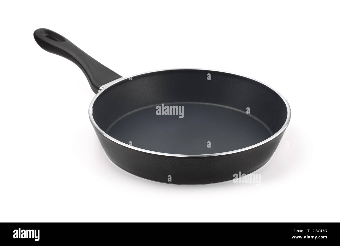 Leere schwarze, antihaftbeschichtete Frittierpfanne, isoliert auf Weiß Stockfoto