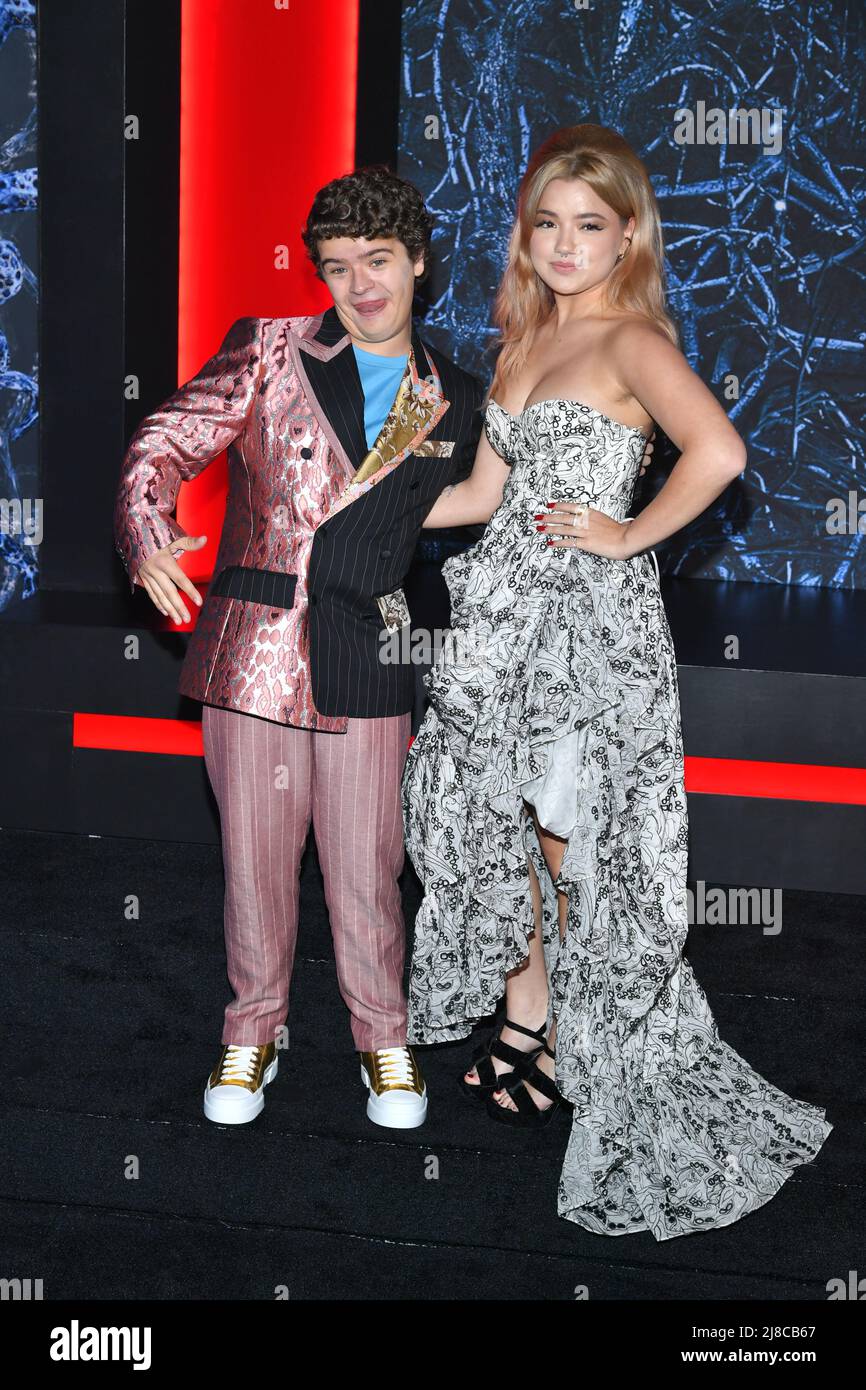 Gaten Matarazzo und Elizabeth Yu Stockfoto