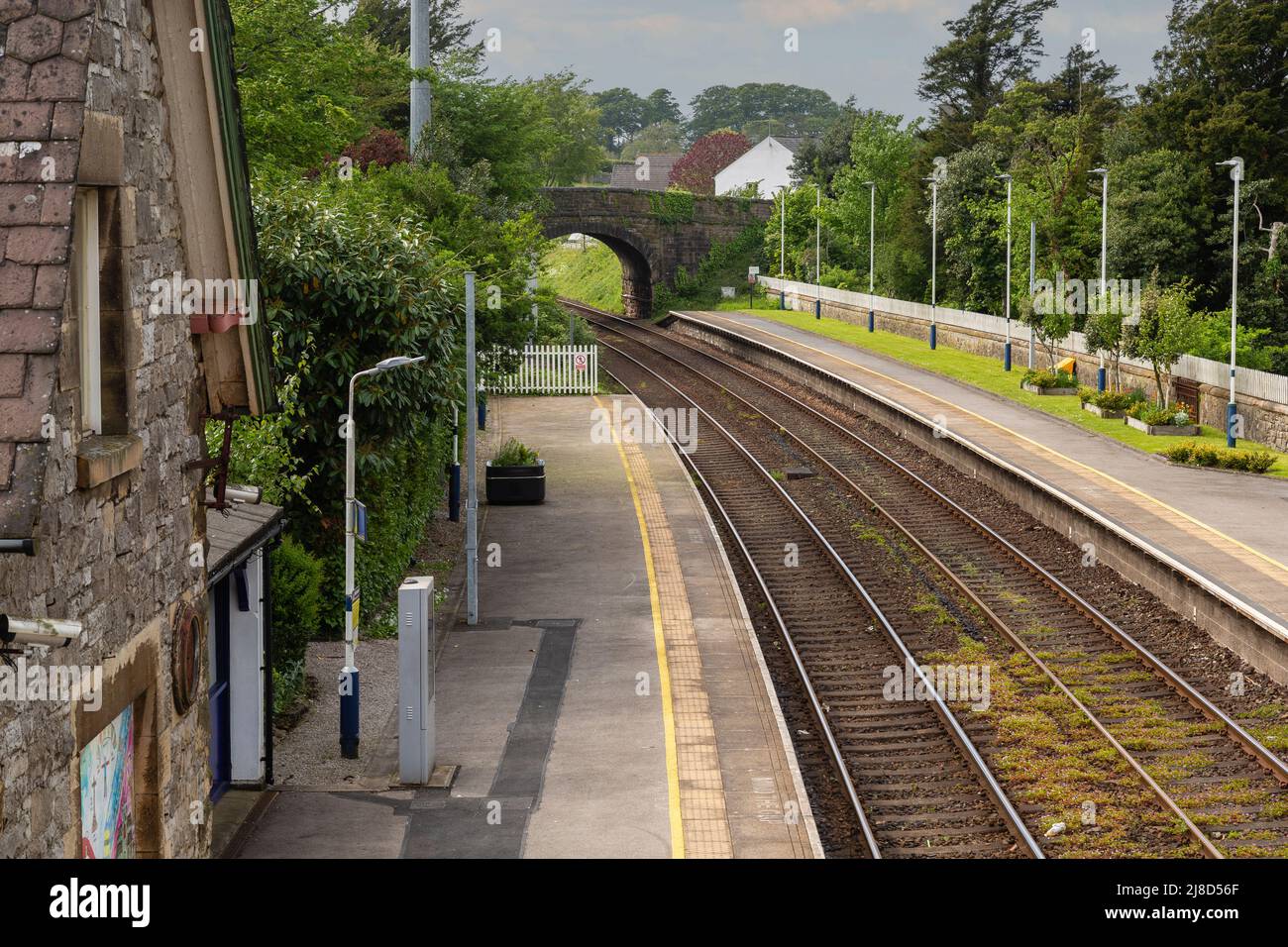 Kents Bank Station auf der Furness Line in Cumbria, betrieben von Arriva Rail North. Stockfoto