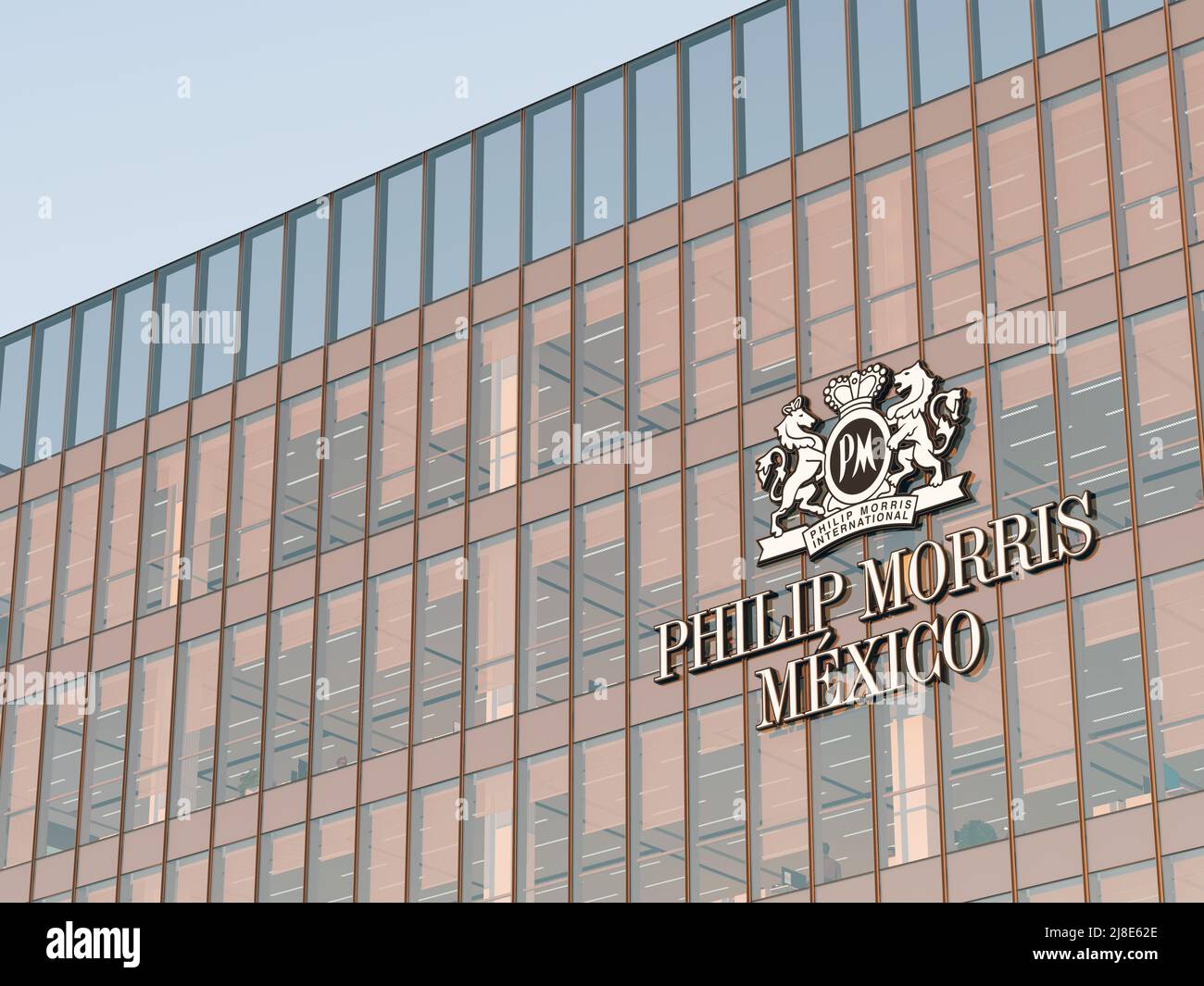 New York, NY, USA. 2.Mai 2022. Nur zur redaktionellen Verwendung, 3D CGI. Philip Morris International Signage Logo auf dem Glasgebäude. Zigarettenstummel Am Arbeitsplatz Stockfoto