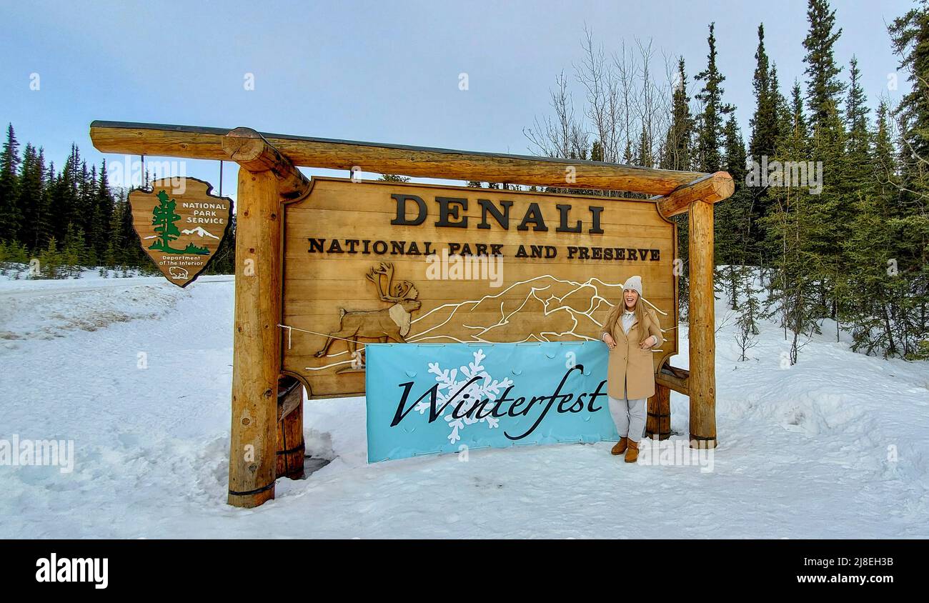 Schild am Eingang zum Denali National Park vor Fairbanks, AK. Stockfoto