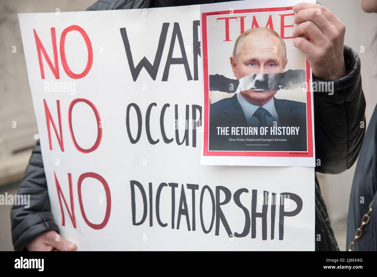 Anti-Kriegs-Protest von Ukrainern und Weißrussen gegen russische Invasion in der Ukraine. Danzig, Polen, Mai 1. 2022 © Wojciech Strozyk / Alamy Stock Pho Stockfoto
