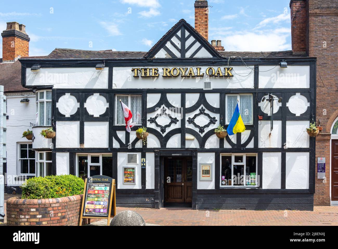 The Royal Oak Pub, Market Place, Cannock, Staffordshire, England, Vereinigtes Königreich Stockfoto