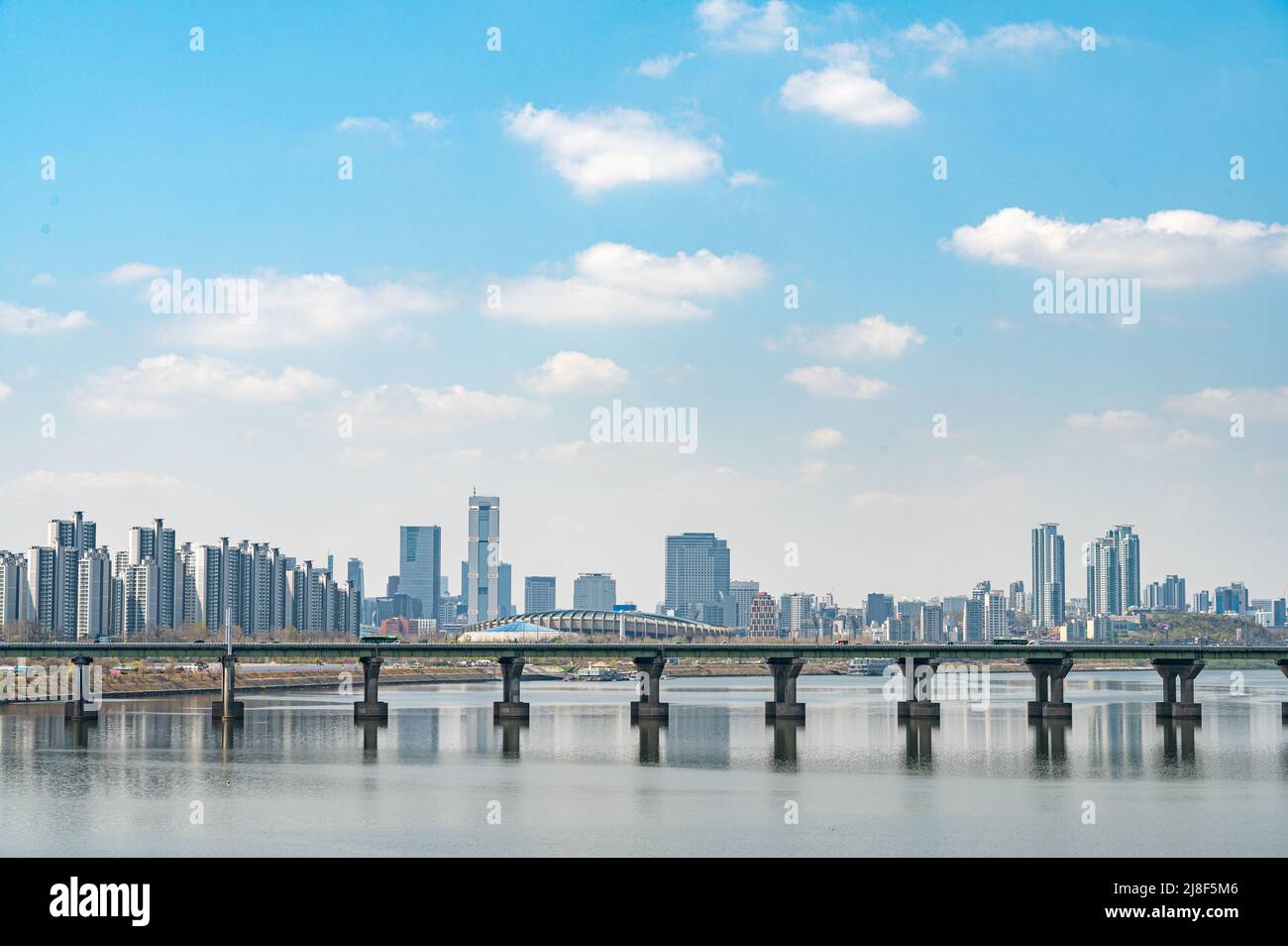Landschaft des Han-Flusses in Seoul, Südkorea Stockfoto