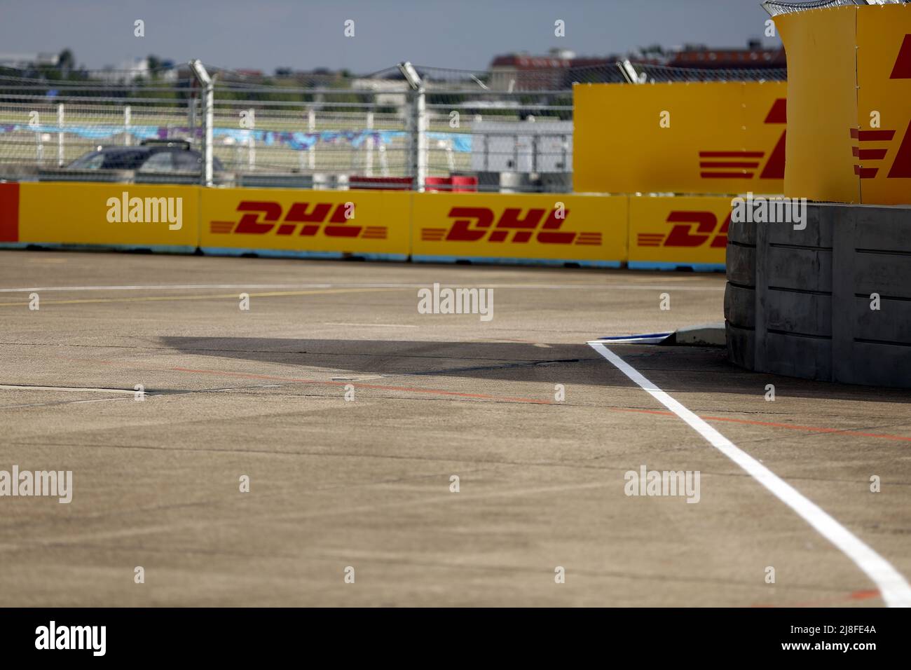 13. Mai 2022, Berlin, Tempelhofer Damm, 12101 Berlin, Deutschland: Berlin: Die Formel-E-Weltmeisterschaft startet am Tempelhofer Flugfeld. 22 Piloten kämpfen um zwei Etappensiege. (Bild: © Simone Kuhlmey/Pacific Press via ZUMA Press Wire) Stockfoto