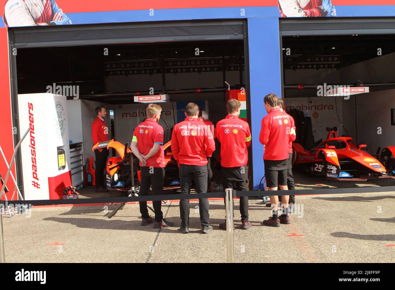 13. Mai 2022, Berlin, Tempelhofer Damm, 12101 Berlin, Deutschland: Berlin: Die Formel-E-Weltmeisterschaft startet am Tempelhofer Flugfeld. 22 Piloten kämpfen um zwei Etappensiege. (Bild: © Simone Kuhlmey/Pacific Press via ZUMA Press Wire) Stockfoto