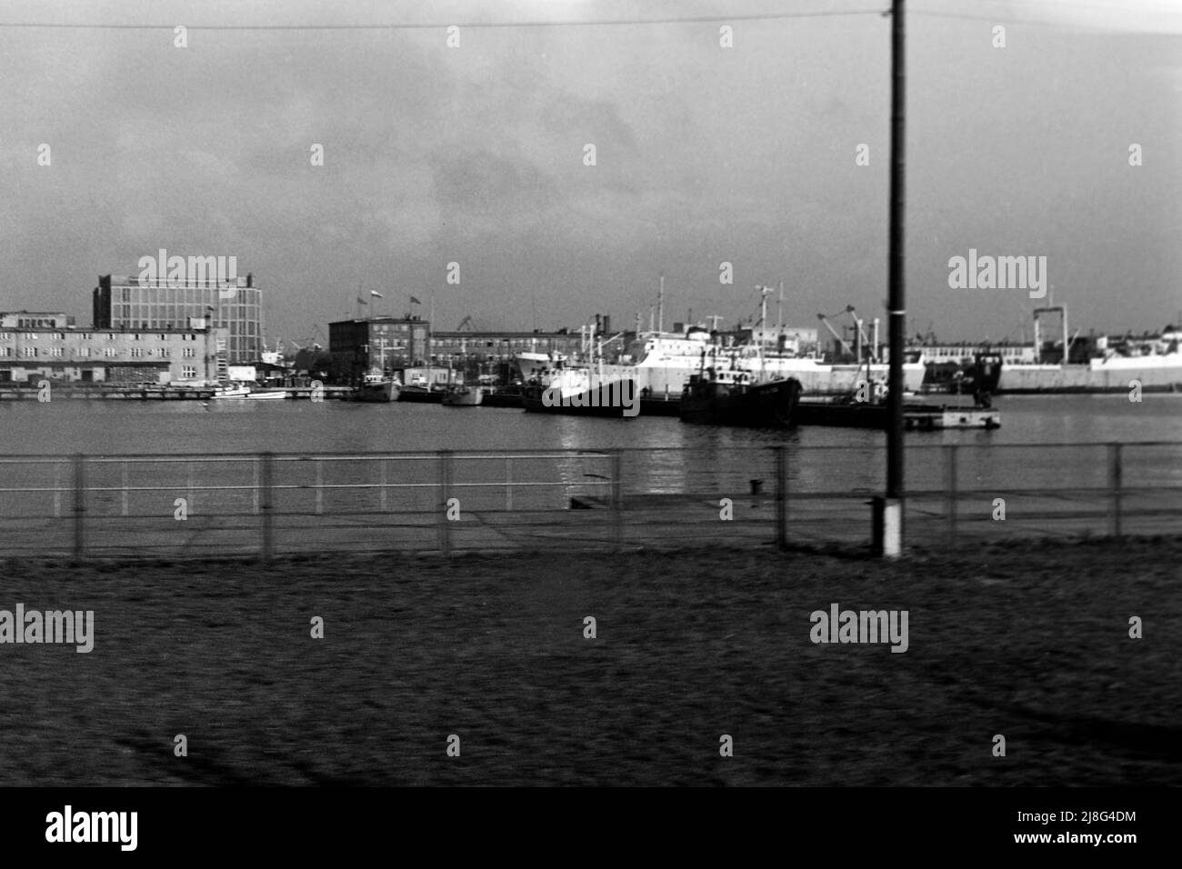Der Gdinger Hafen, Woiwodschaft Pommern, 1967. Gdynia Seaport, Woiwodschaft Pommern, 1967. Stockfoto