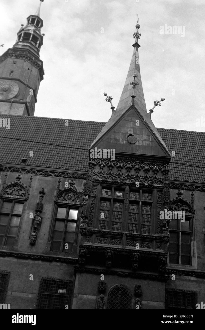 Das Alte Rathaus in Breslau, Woiwodschaft Niederschlesien, 1967. Altes