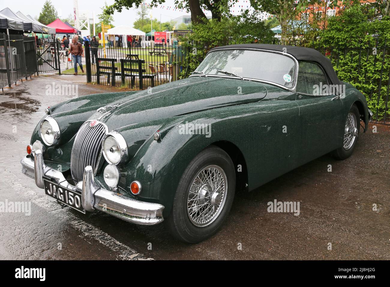 Jaguar XK150 Drophead Coupé (1960), Jaguar 100. Jahrestag, 15. Mai 2022, Brooklands Museum, Weybridge, Surrey, England, Großbritannien, Großbritannien, Europa Stockfoto