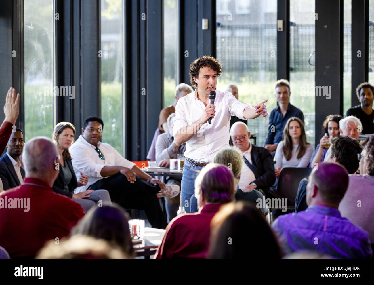 2022-05-16 20:08:10 ROTTERDAM - Parteiführer Jesse Klaver während des GroenLinks Meetup, um die Zusammenarbeit mit dem PvdA zu besprechen. ANP SEM VAN DER WAL niederlande Out - belgien Out Stockfoto