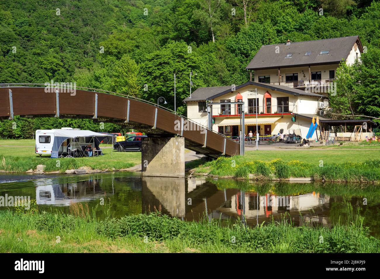 Camping Camping du Moulin, im grünen Tal des Flusses Sure, Bourscheid-Plage, Bourscheid, Diekirch, Ardennen, Luxemburg, Europa Stockfoto