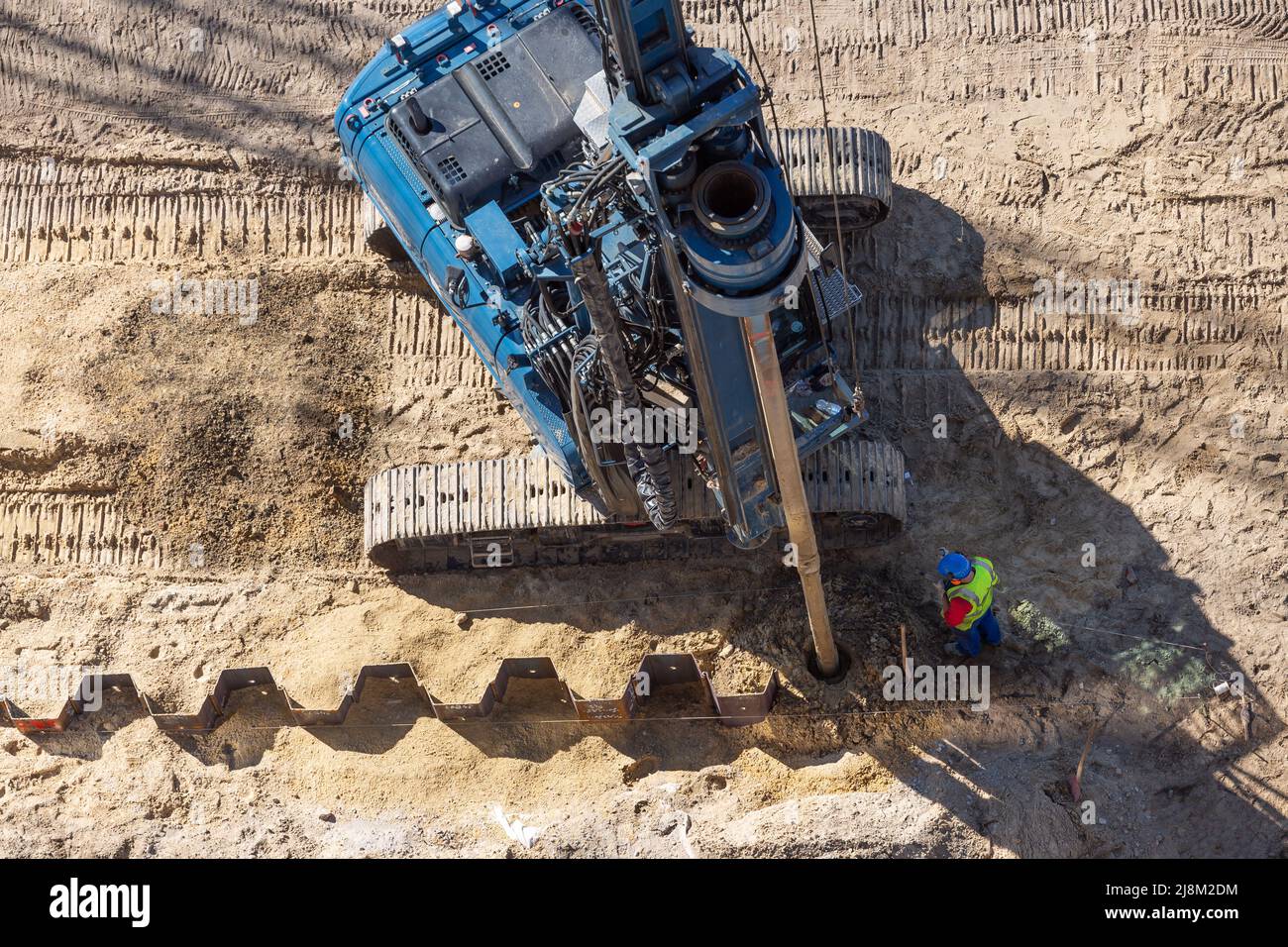 Luftaufnahme der Bohranlage für das Spundieren auf Baustellen Standort Stockfoto