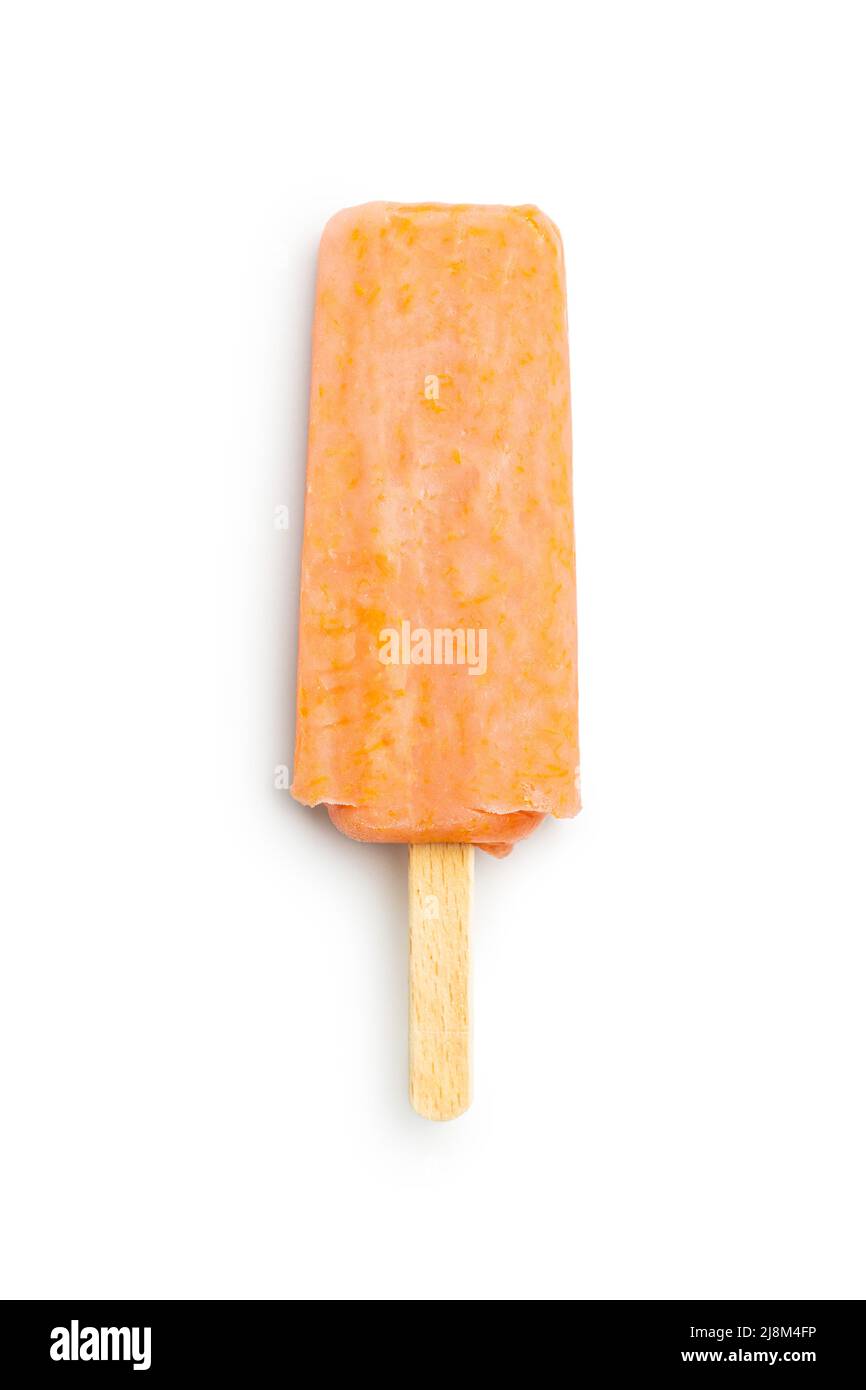 Fruchtiges Eis lolly. Süßer Popsicle isoliert auf weißem Hintergrund. Stockfoto