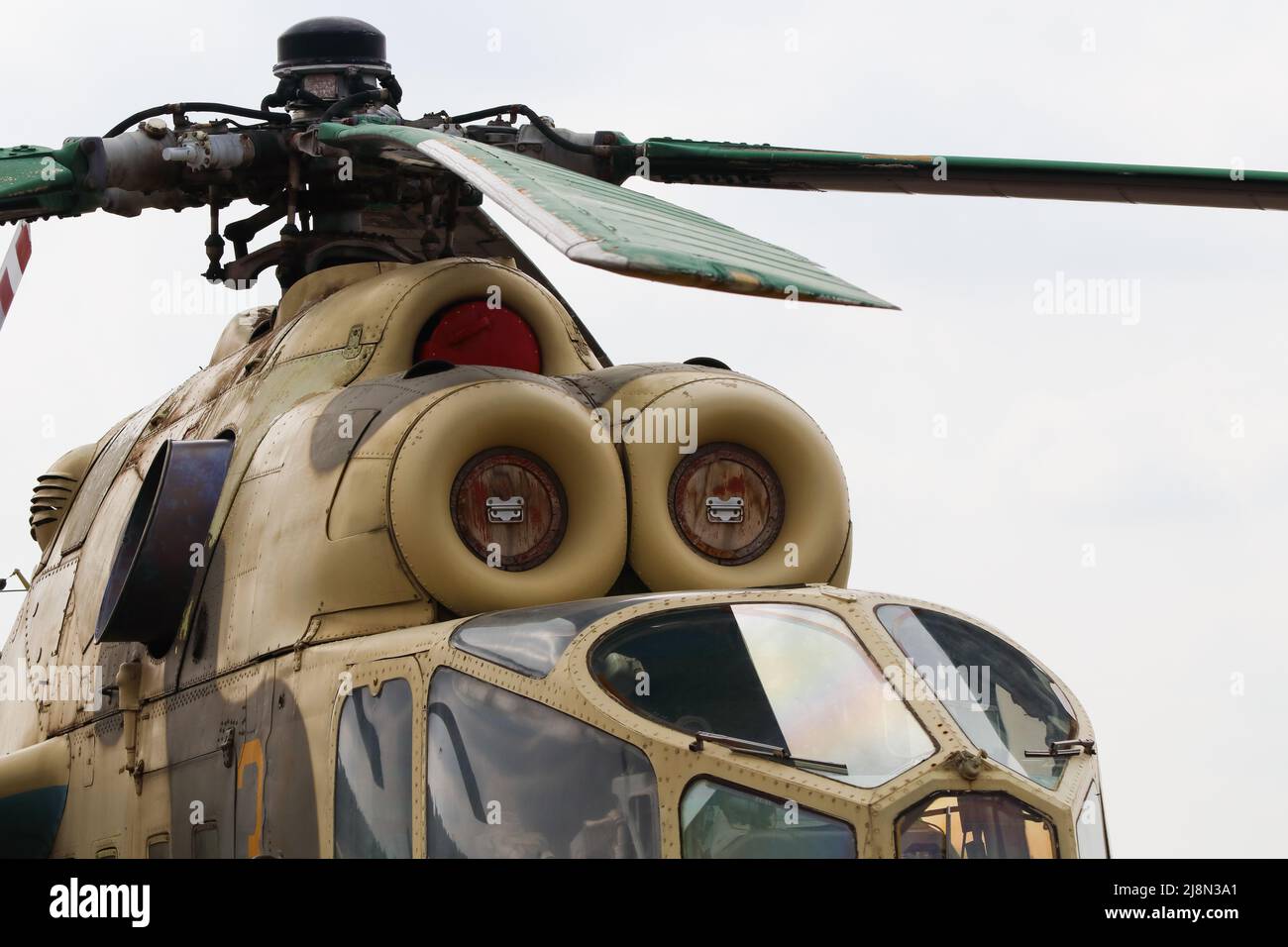 Russian Gunship Attack Helicopter Front Cockpit Abstract Stockfoto