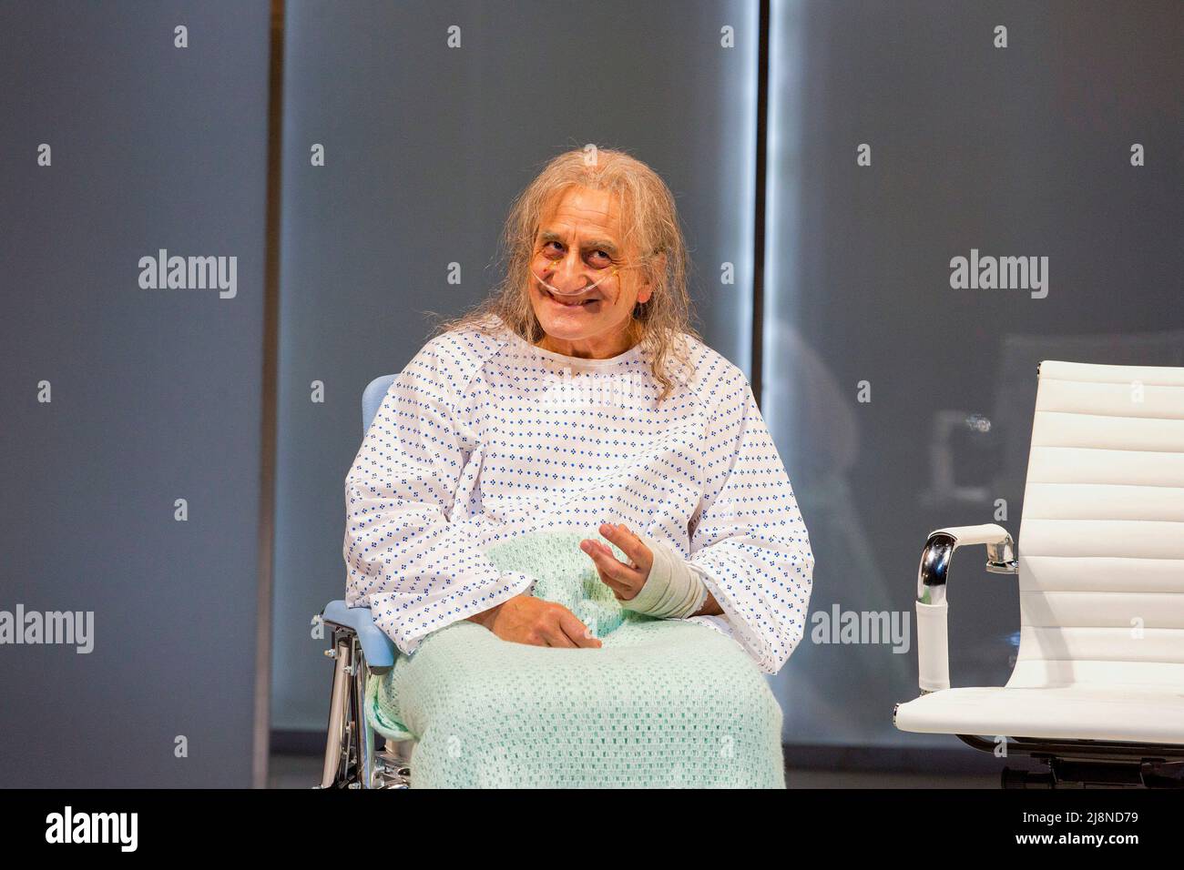 Henry Goodman (Volpone) in VOLPONE von Ben Jonson Design: Stephen Brimson Lewis Beleuchtung: Tim Mitchell Regie: Trevor Nunn Royal Shakespeare Company (RSC), Swan Theatre, Stratford-upon-Avon, England 09/07/2015 Stockfoto