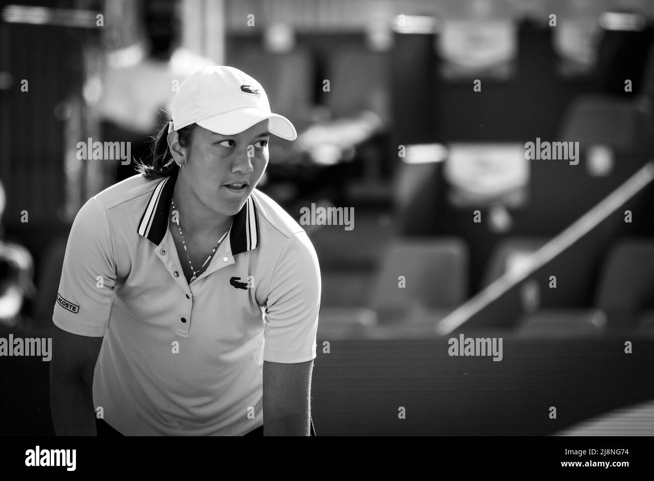 Straßburg, Frankreich. 17.. Mai 2022. Harmony Tan von Frankreich in Aktion während ihres Einzelspiel der 16. Runde der Internationaux de Strasbourg 2022 gegen Maryna Zanevska von Belgien im Tennis Club de Strasbourg in Straßburg, Frankreich Dan O' Connor/SPP Credit: SPP Sport Press Photo. /Alamy Live News Stockfoto