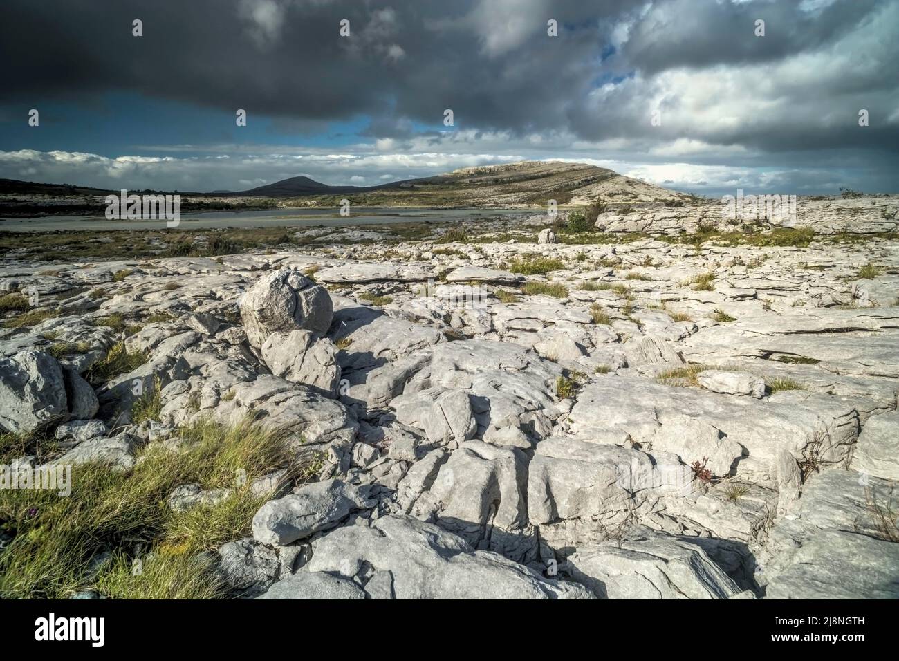 Mullaghmore, Zentrum des Burren National Park, Bild:Robin Bush / Avalon Stockfoto