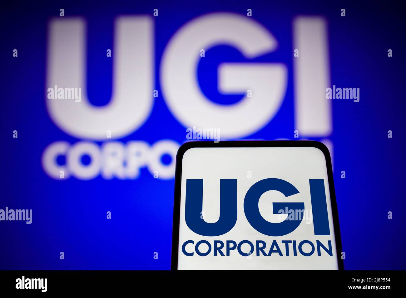 Brasilien. 16.. Mai 2022. In dieser Abbildung ist das Logo der UGI Corporation zu sehen, das auf einem Smartphone und im Hintergrund zu sehen ist. (Bild: © Rafael Henrique/SOPA Images via ZUMA Press Wire) Stockfoto