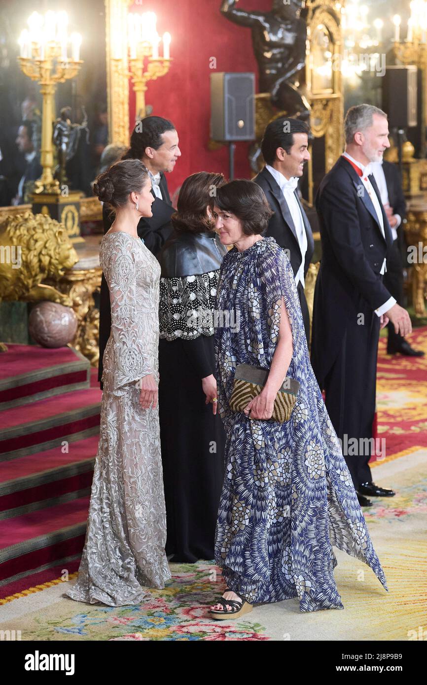 Madrid, Madrid, Spanien. 17.. Mai 2022. König Felipe VI. Von Spanien, Königin Letizia von Spanien, Scheich Tamim bin Hamad Al Thani, Sheikha Jawaher Bint Hamad bin Suhaim Al Thani, Angeles Gonzalez Sinde nimmt am 17. Mai 2022 an der Gala Diner im Königlichen Palast in Madrid Teil (Bildquelle: © Jack Abuin/ZUMA Press Wire) Stockfoto