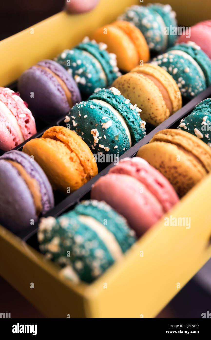 Macarons in so May Farben Stockfoto