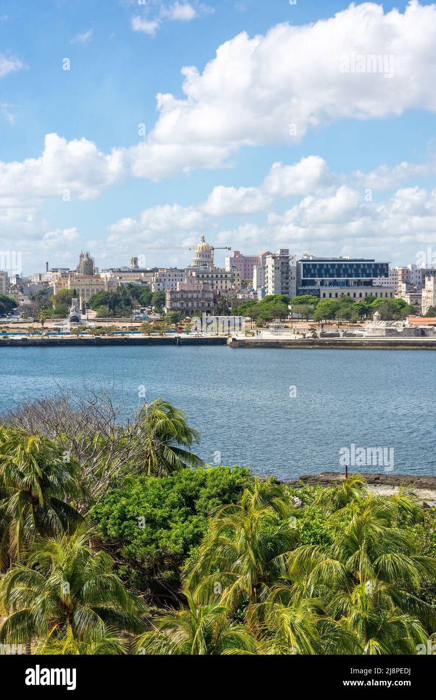 Altes Havanna von Fortaleza de San Carlos de la Cabaña (Fort von Saint Charles), Alt-Havanna, Havanna, La Habana, Republik Kuba Stockfoto