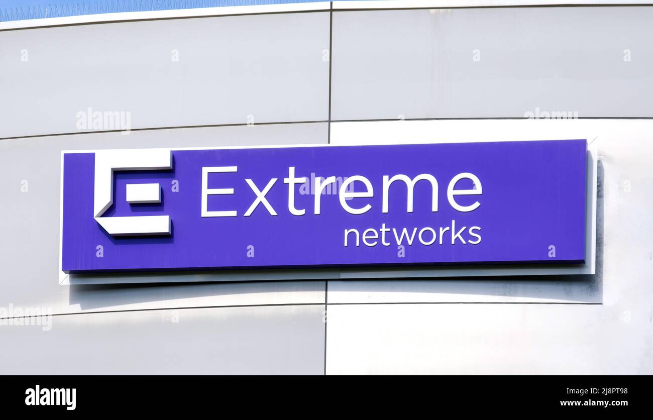Logo von Extreme Networks am Hauptsitz im Silicon Valley. Extreme Networks stellt drahtgebundene und drahtlose Netzwerkinfrastrukturgeräte und -Geräte her Stockfoto