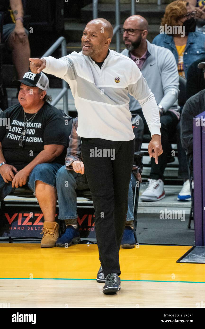 Los Angeles Sparks Cheftrainer Derek Fisher während eines WNBA-Spiels gegen den Minnesota Lynx, Dienstag, 17. Mai 2022, bei Crypto.com Arena, In Los Angeles, Stockfoto
