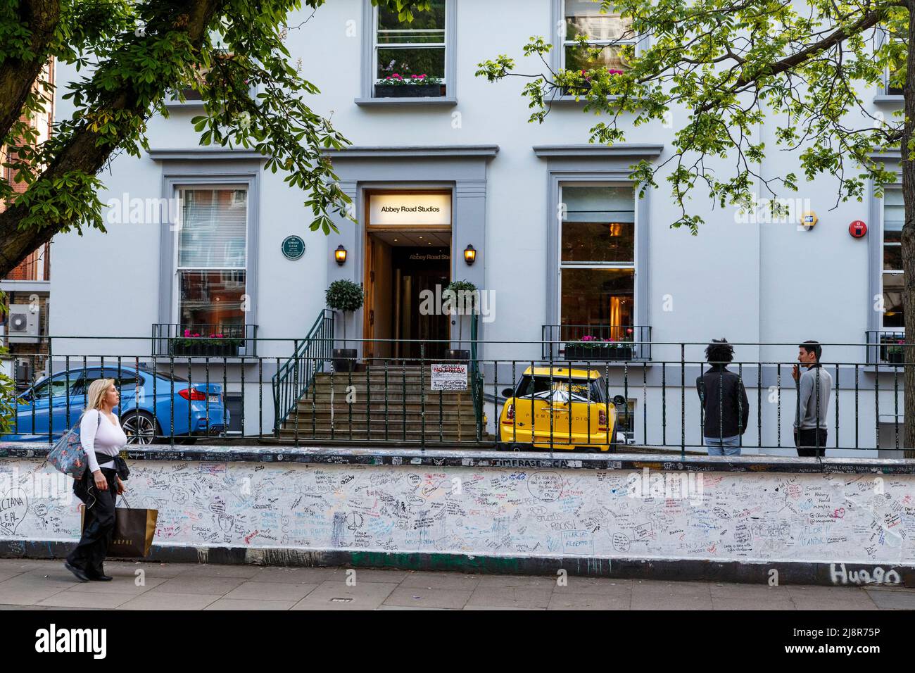 LONDON, GROSSBRITANNIEN - 17. MAI 2014: Abbey Road Studious ist ein bekanntes Aufnahmestudio, in dem die berühmte Beatles-Band Aufnahmen. Stockfoto