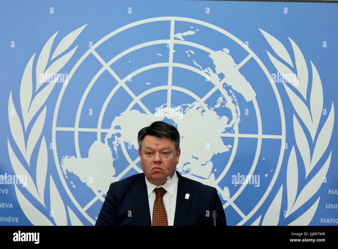 Der Generalsekretär der Weltmeteorologischen Organisation (WMO), Petteri Taalas, nimmt an einer Pressekonferenz Teil, auf der am 18. Mai 2022 bei den Vereinten Nationen in Genf, Schweiz, ein Bericht über den Stand des globalen Klimas vorgestellt wird. REUTERS/Denis Balibouse Stockfoto