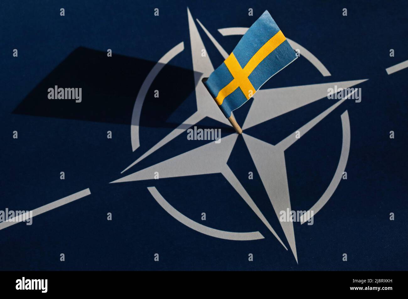 Die Führer Finnlands und Schwedens haben ihre Absicht bestätigt, der NATO beizutreten, was einen historischen nordischen Politikwechsel bedeutet, der durch die russische Invasion in der Ukraine ausgelöst wurde und die Sicherheitskarte Europas neu zeichnen wird. Stockfoto
