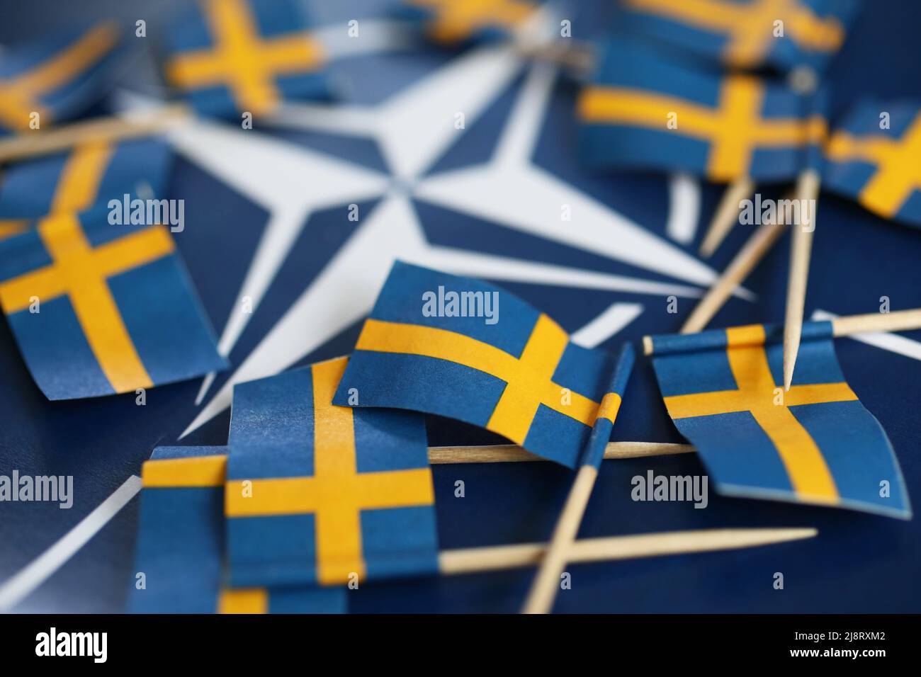 Die Führer Finnlands und Schwedens haben ihre Absicht bestätigt, der NATO beizutreten, was einen historischen nordischen Politikwechsel bedeutet, der durch die russische Invasion in der Ukraine ausgelöst wurde und die Sicherheitskarte Europas neu zeichnen wird. Stockfoto