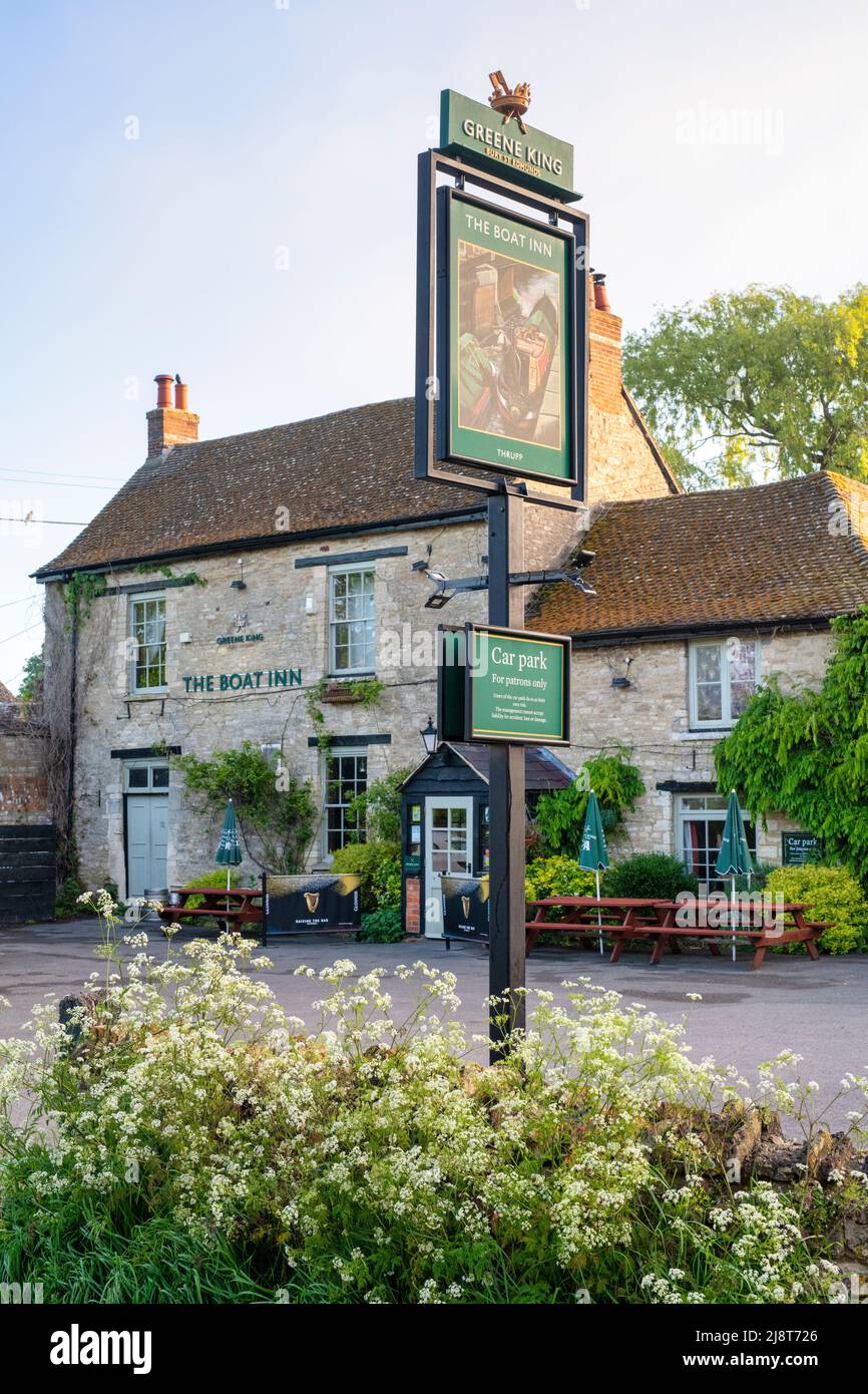 Das Boat Inn in Thrupp am frühen Morgen. Oxfordshire, England Stockfoto