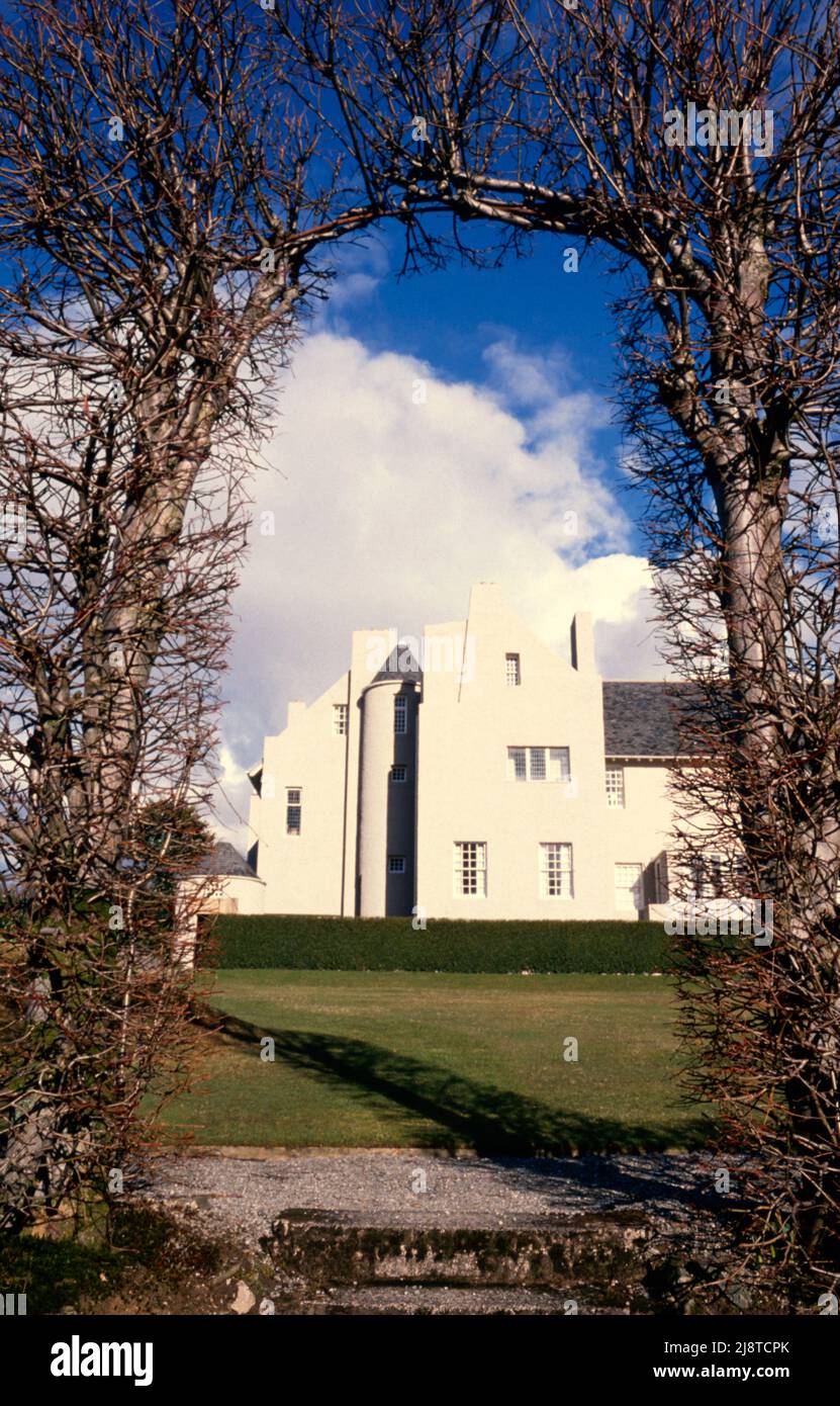 Das Hill House, das von Charles Rennie Mackintosh für die Familie Blackie entworfen wurde, ist vom National Trust for Scotland, Helensburgh, Argy für die Öffentlichkeit zugänglich Stockfoto