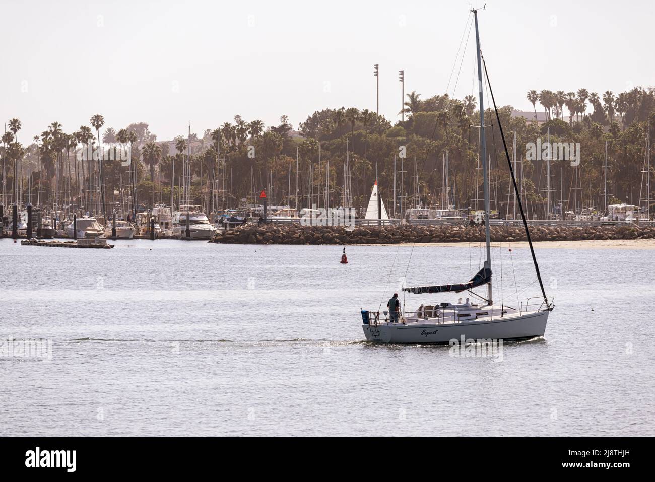 Ein Aprilnachmittag mit Blick von Stearns Wharf. Santa Barbara, Kalifornien, USA. Stockfoto