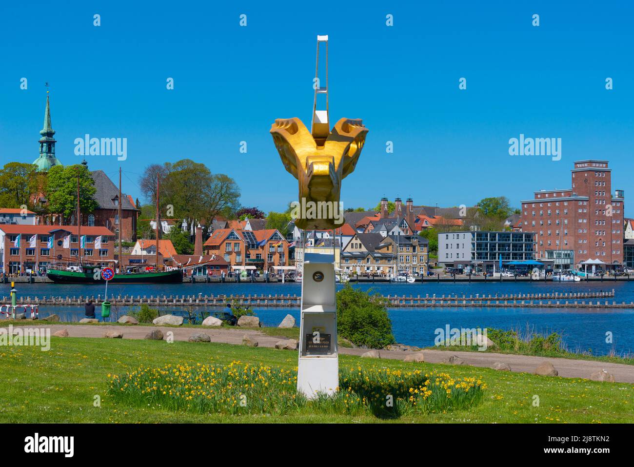 Kleinstadt Kappeln am Schlei-Fjord, Panoramablick über den Fjord, Galionsfigur des Hochschiffs „Gorch Fock“, Schleswig-Holstein, Deutschland, Europa Stockfoto