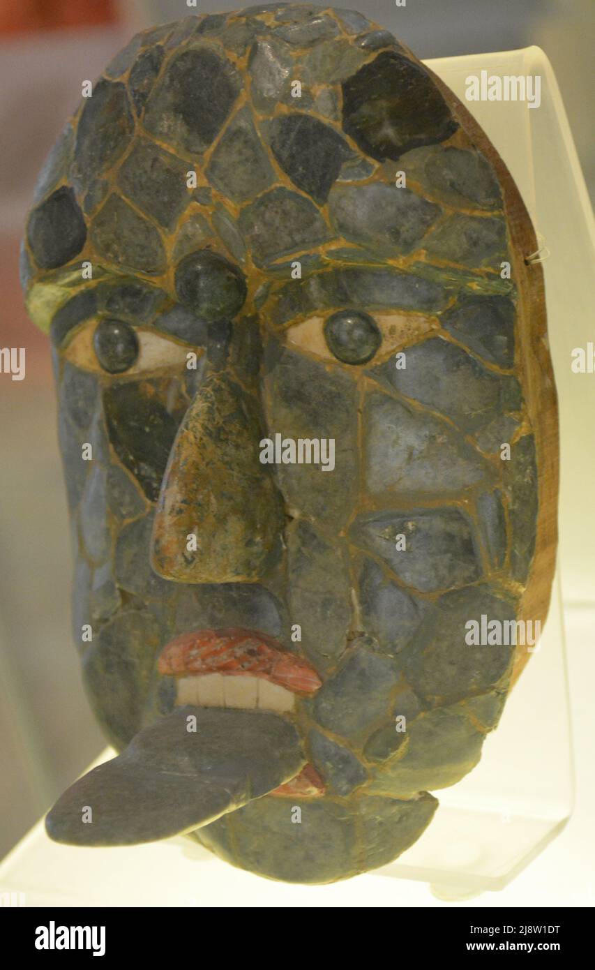 Maya Precolumbian Maske gefunden in Oxkintok hergestellt mit Jadeit, Shell und Obsidian Stockfoto