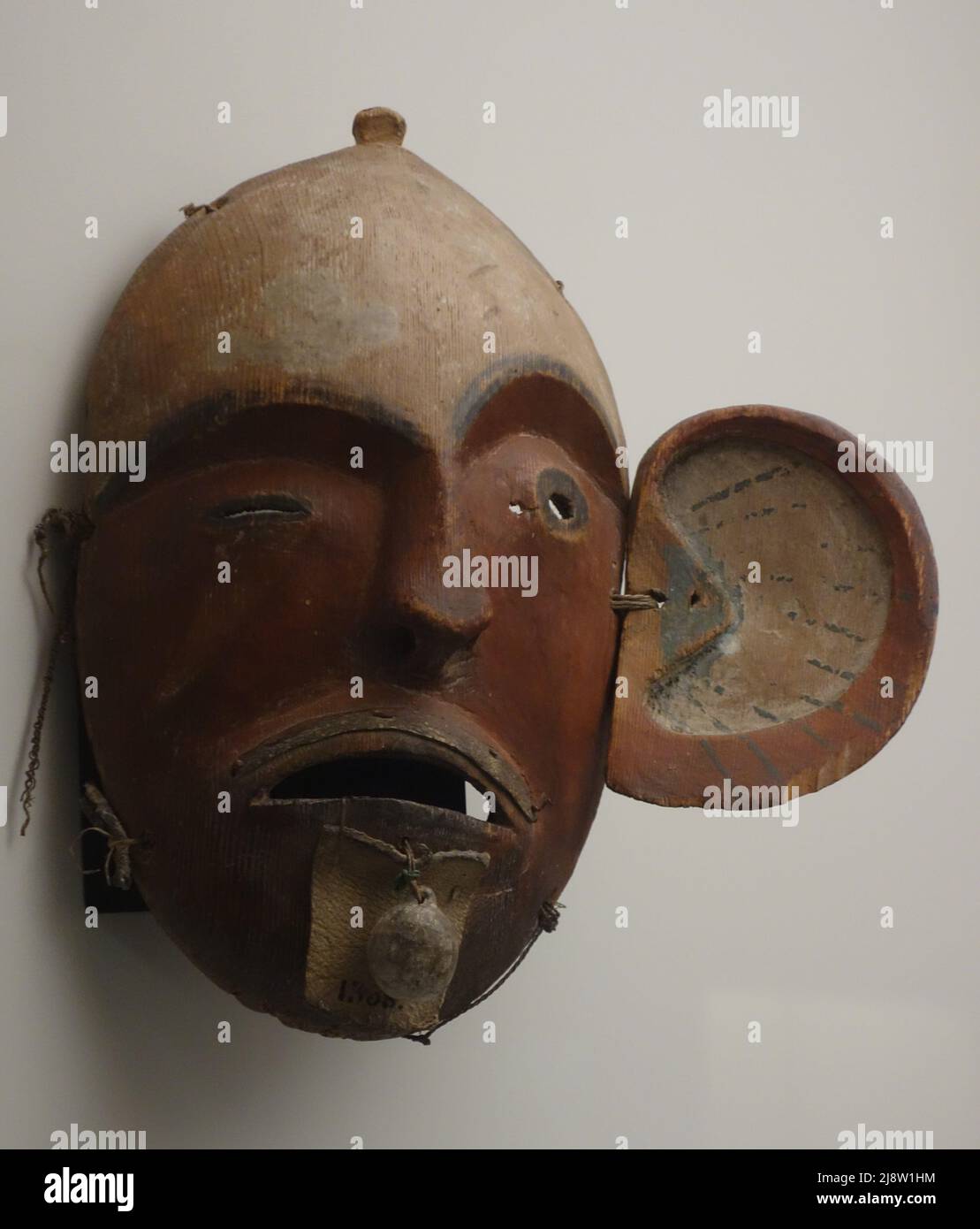 Holzmaske eines Eskimo Chaman. Die Maske wurde nach seinen Visionen unter der Wirkung von Halluzinogenen hergestellt. XVII Jahrhundert. Museo de America Stockfoto